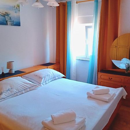 Apartment Nina Senj  Buitenkant foto